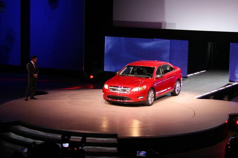 Illustration for article titled 2010 Ford Taurus: A Flagship Returns